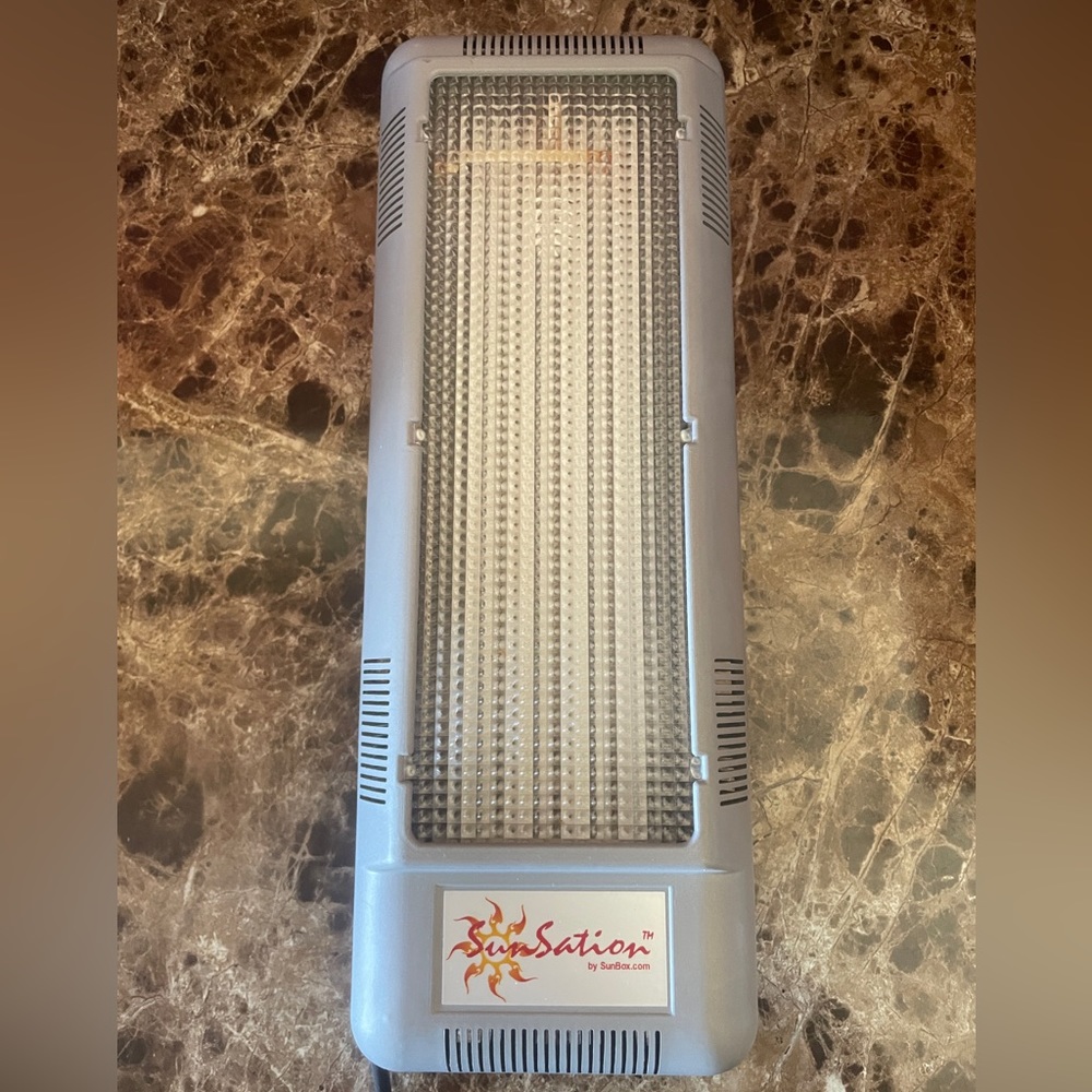 Sunsation By Sunbox Therapeutic Light For Seasonal Affective Disorder No Stand - Picture 1 of 11